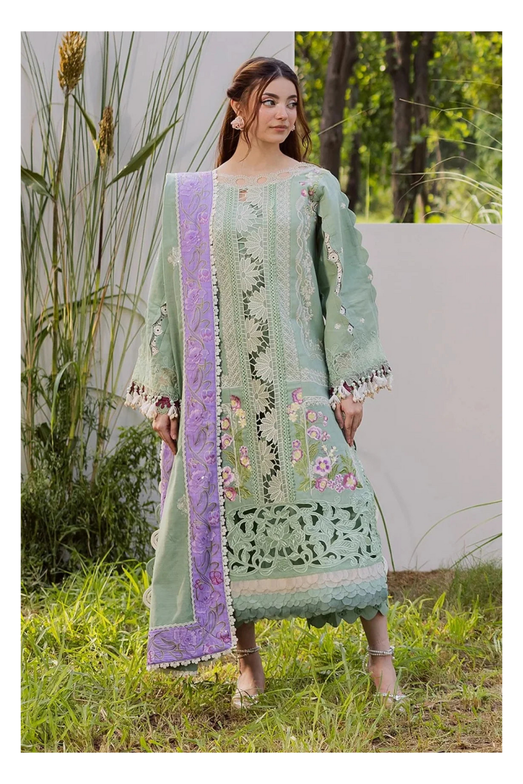 Its 3 Piece Unstitched Embroidered Lawn Dress IR-07