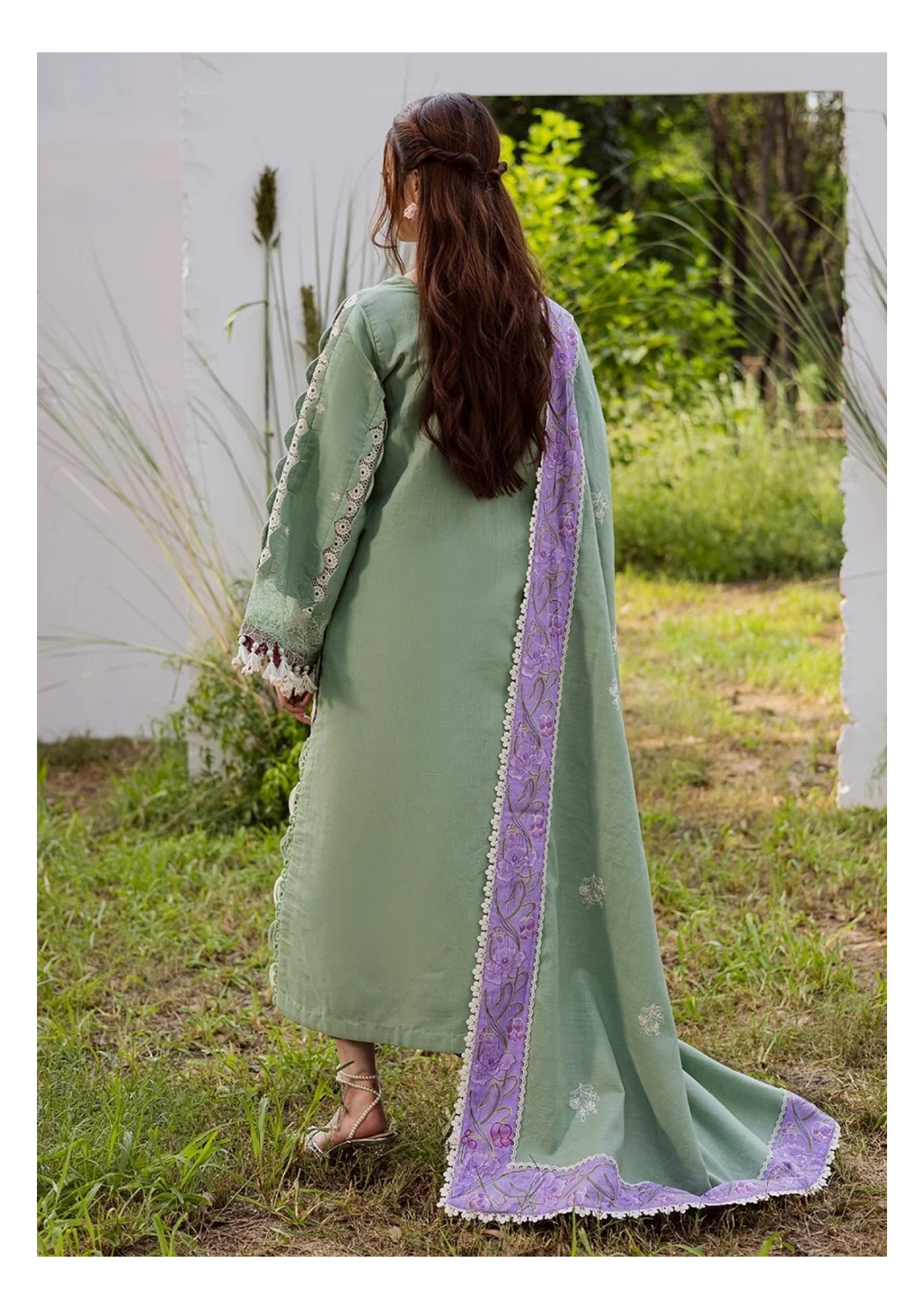 Its 3 Piece Unstitched Embroidered Lawn Dress IR-07