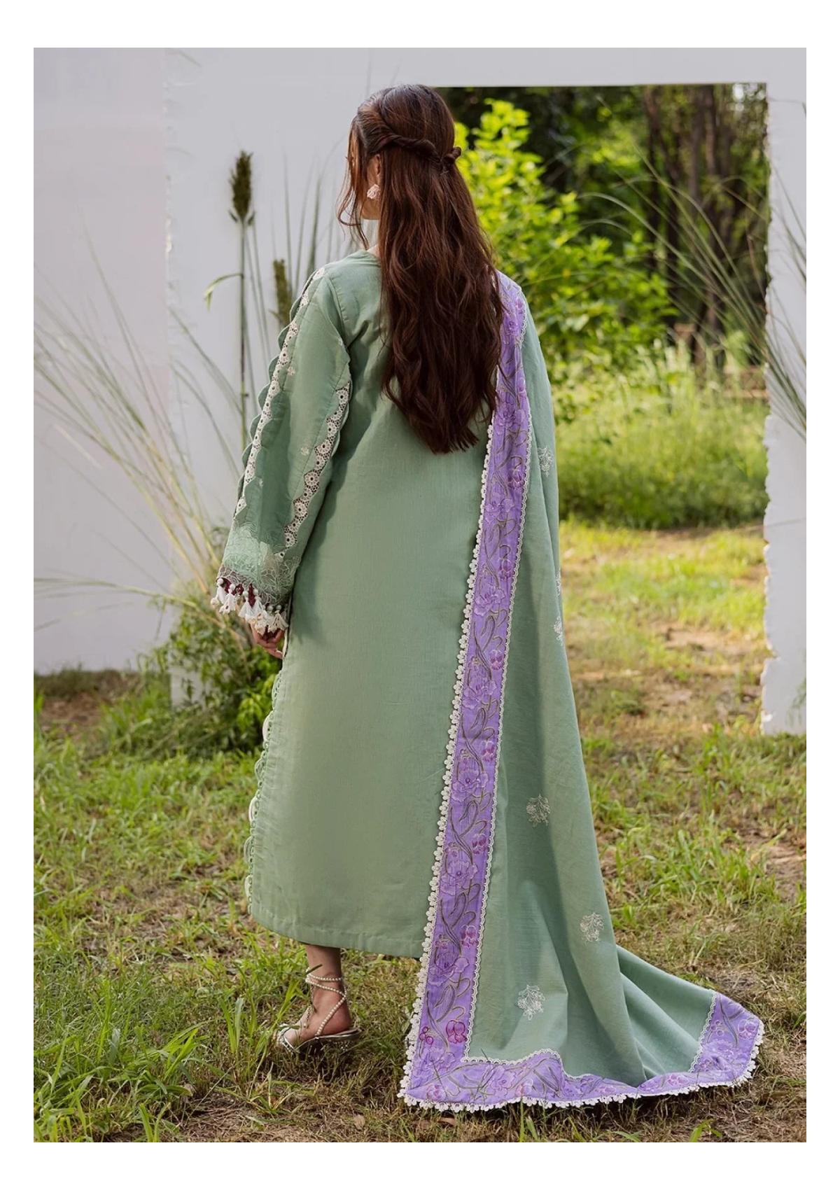 Its 3 Piece Unstitched Embroidered Lawn Dress IR-07