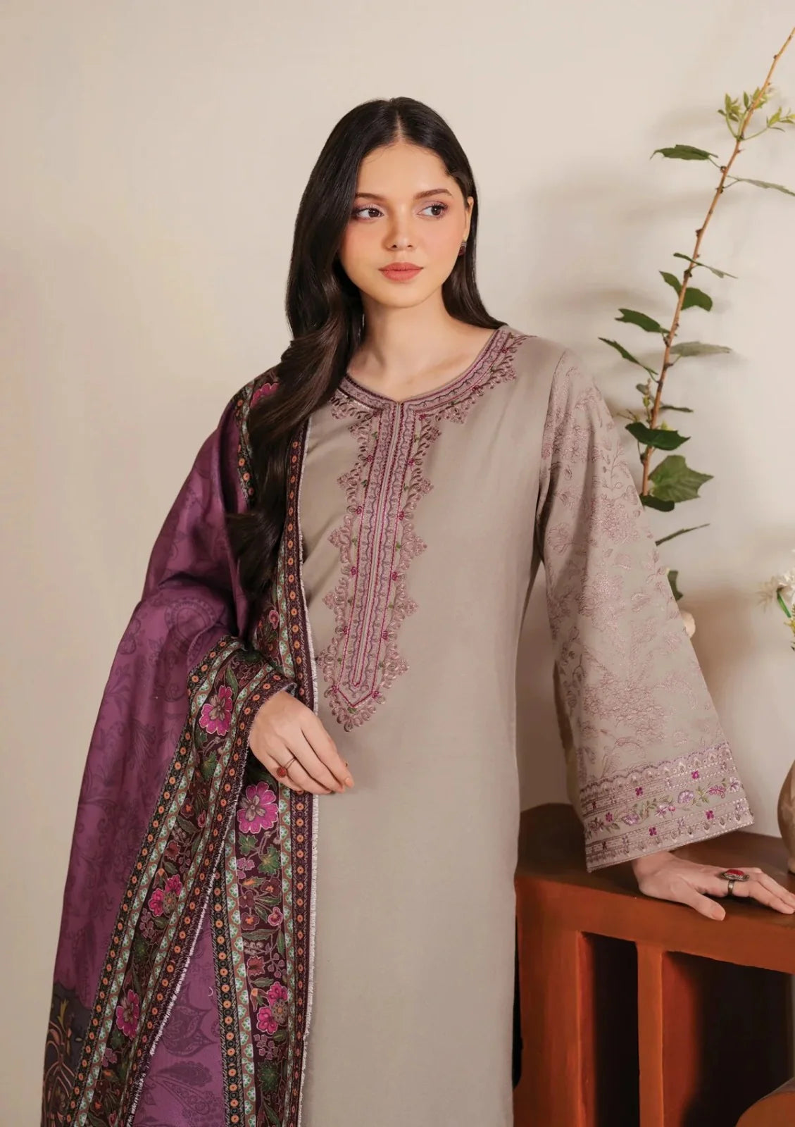 Its 3 Piece Unstitched Embroidered Lawn Dress IR-10