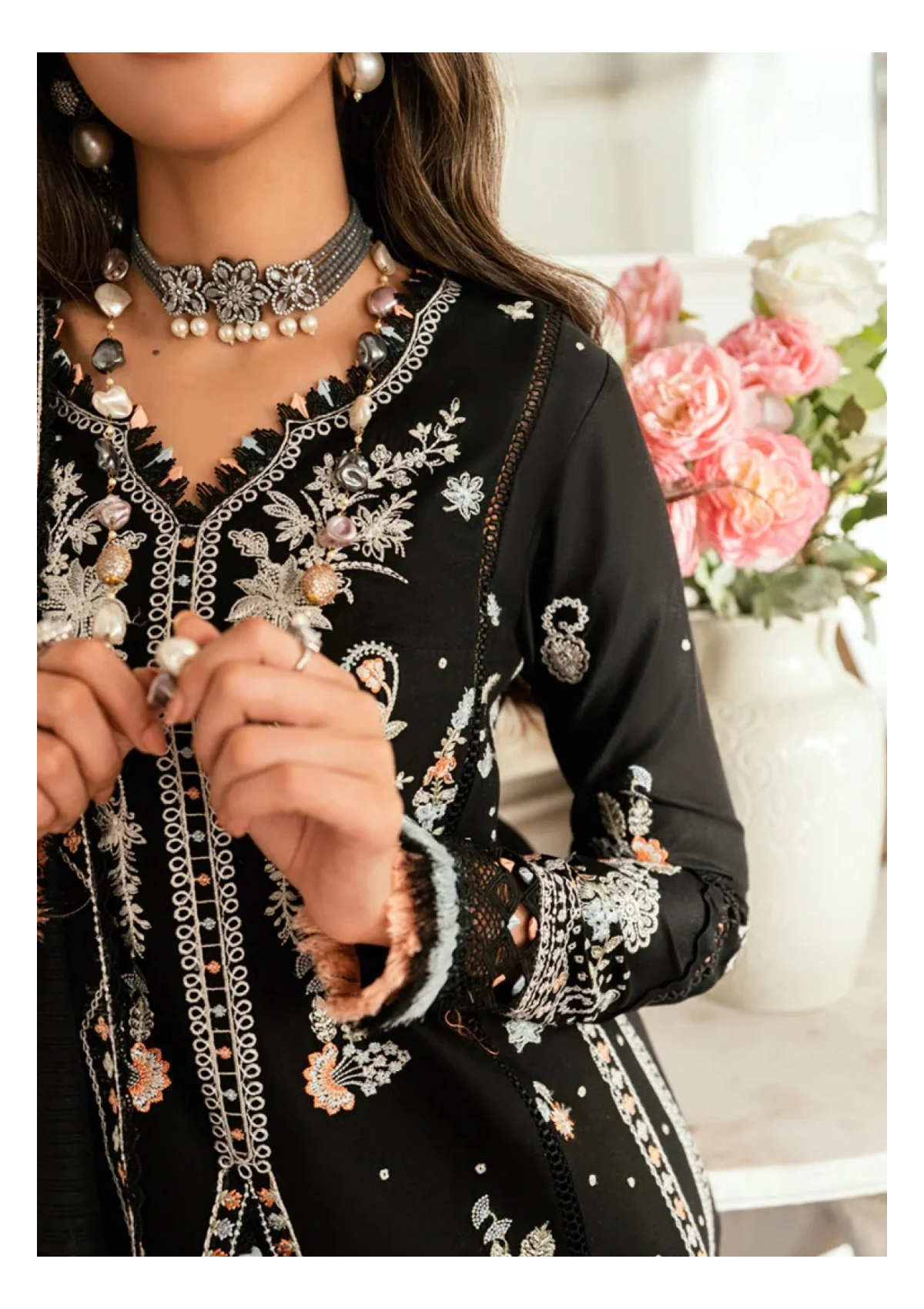 Its 3 Piece Unstitched Embroidered Law Dress IR-17