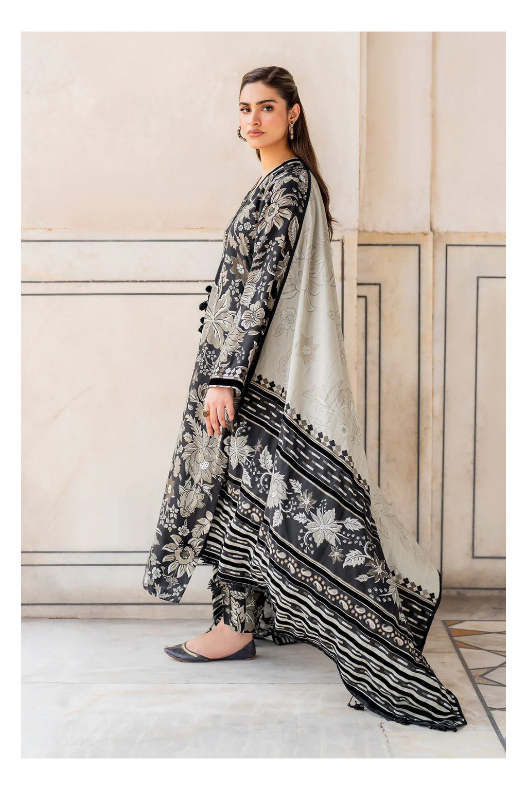 Its 3 piece unstitched Lawn Printed Dress IR-35