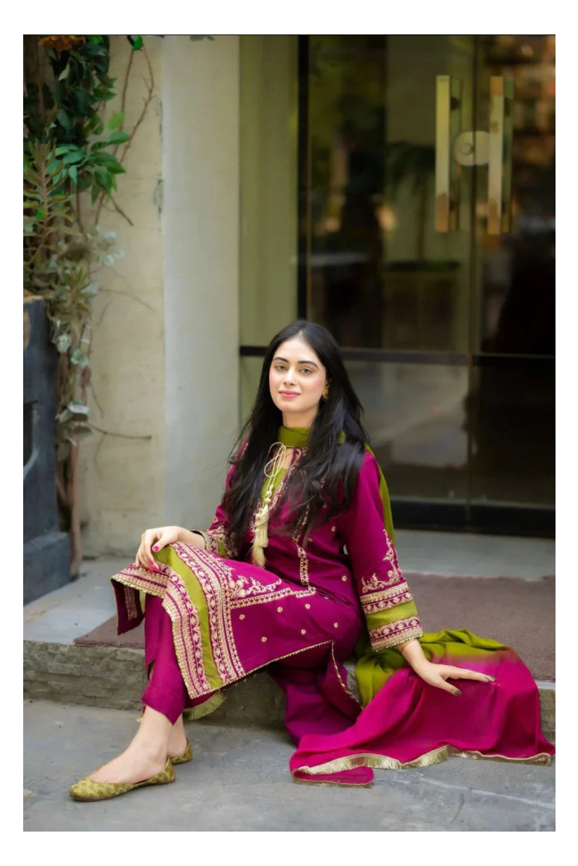 Its 3 piece unstitched Lawn Embroidered Dress IR-15